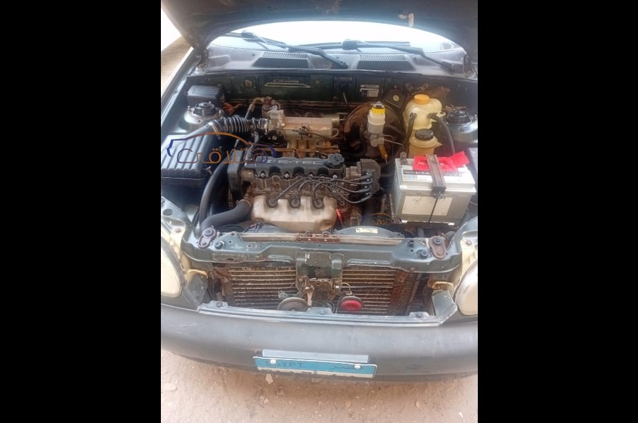 Lanos Daewoo اخضر غامق