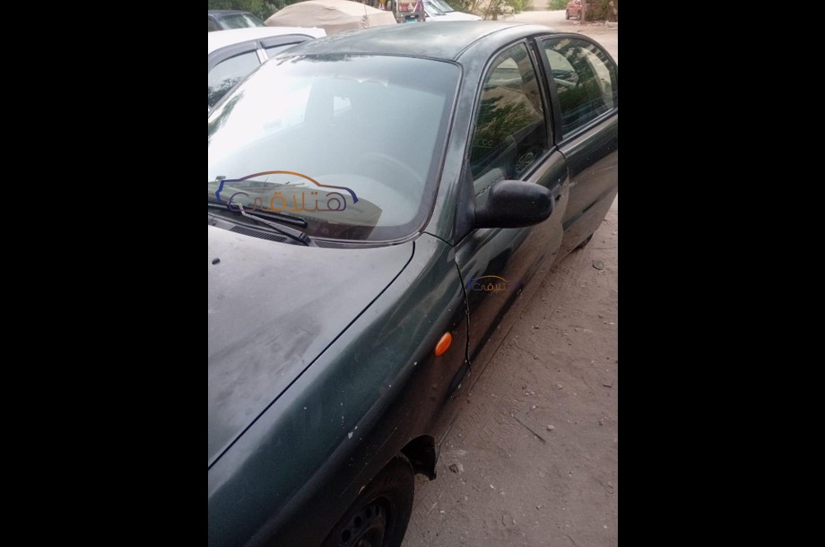 Lanos Daewoo اخضر غامق
