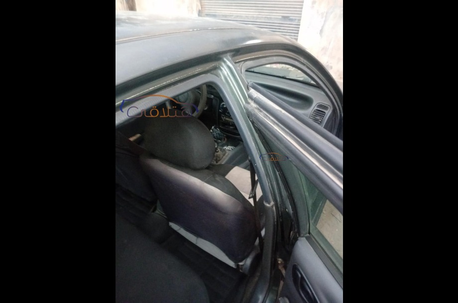 Lanos Daewoo اخضر غامق