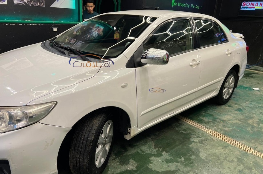 Corolla Toyota White