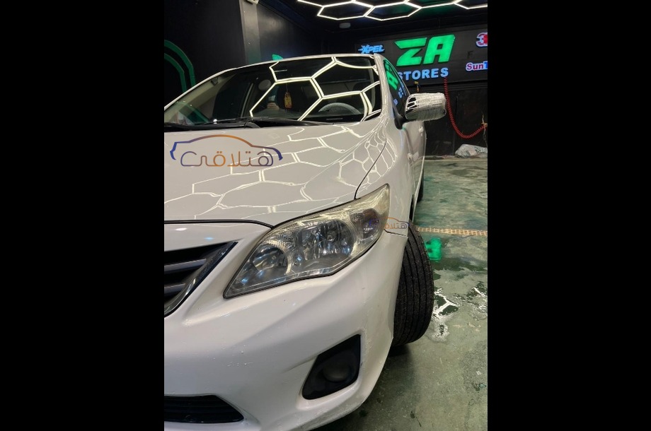 Corolla Toyota White