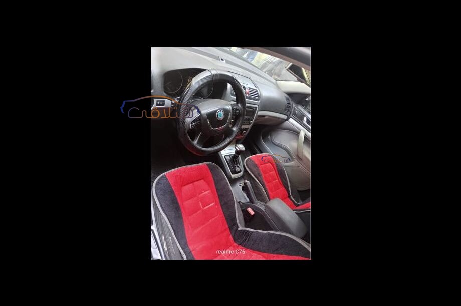 Fantasia Skoda أسود