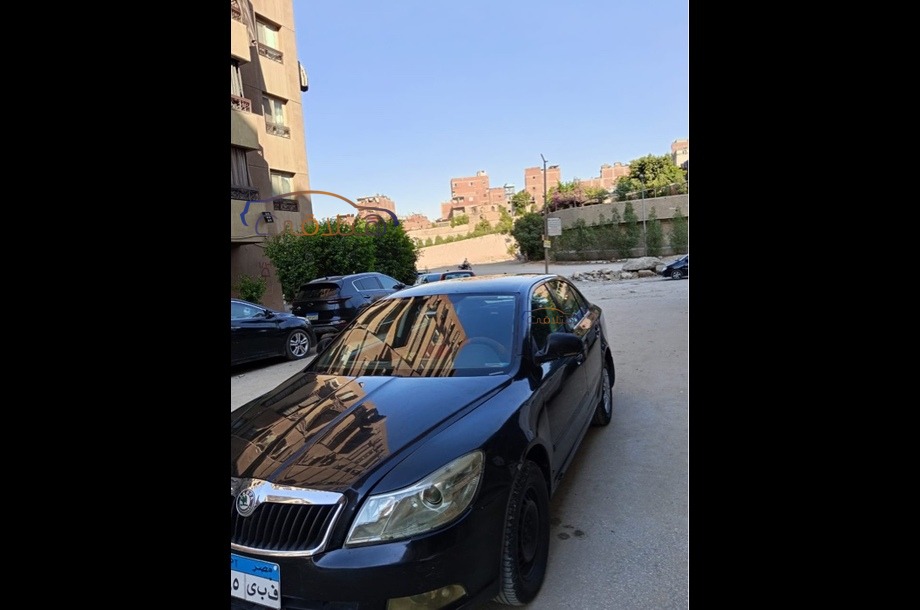 Fantasia Skoda أسود