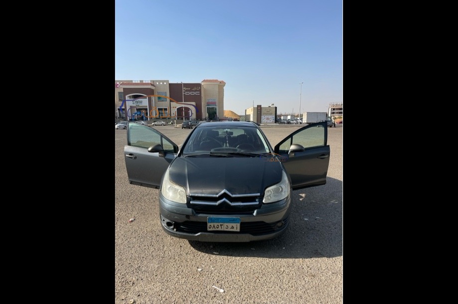 C4 Citroën رمادي