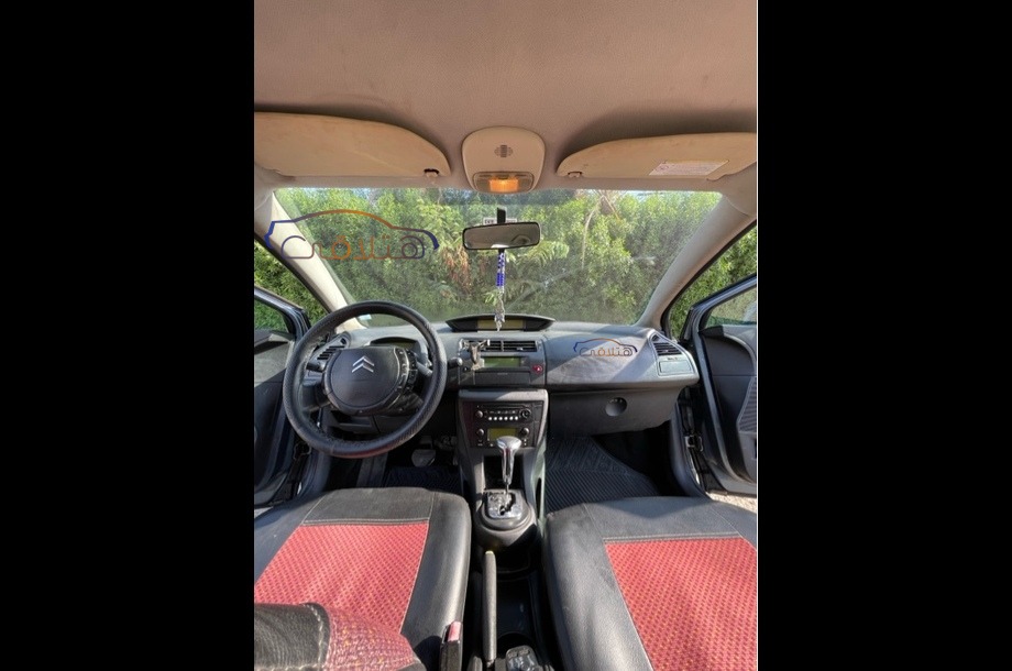 C4 Citroën رمادي