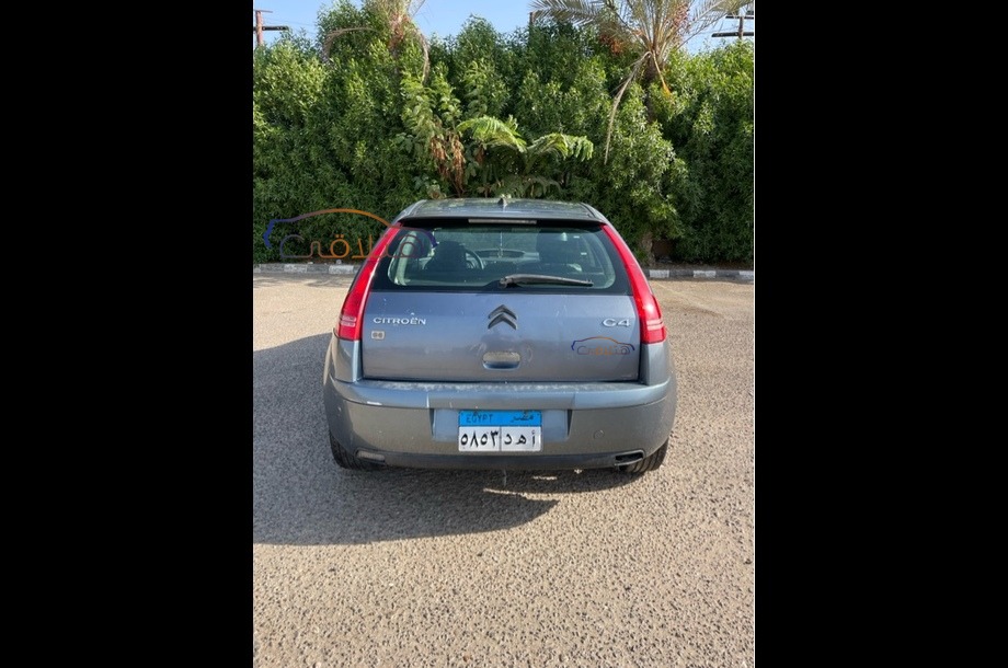 C4 Citroën رمادي