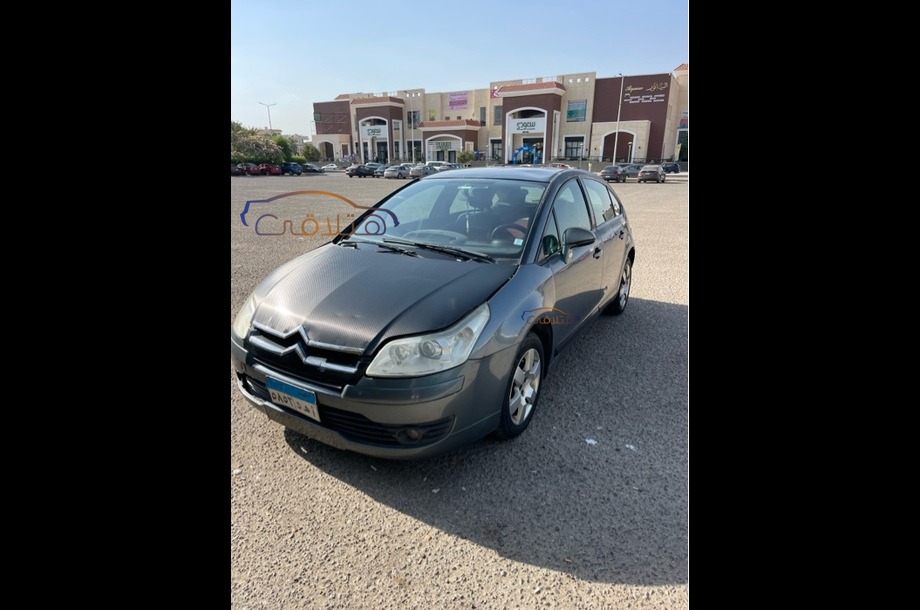 C4 Citroën رمادي