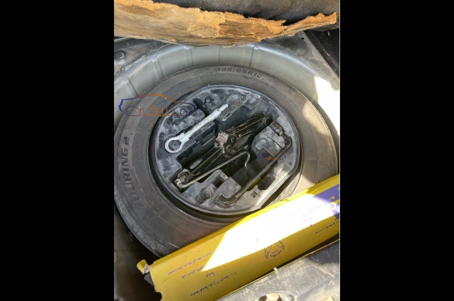 C4 Citroën رمادي