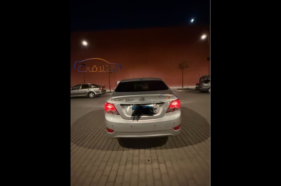 Accent RB Hyundai فضي