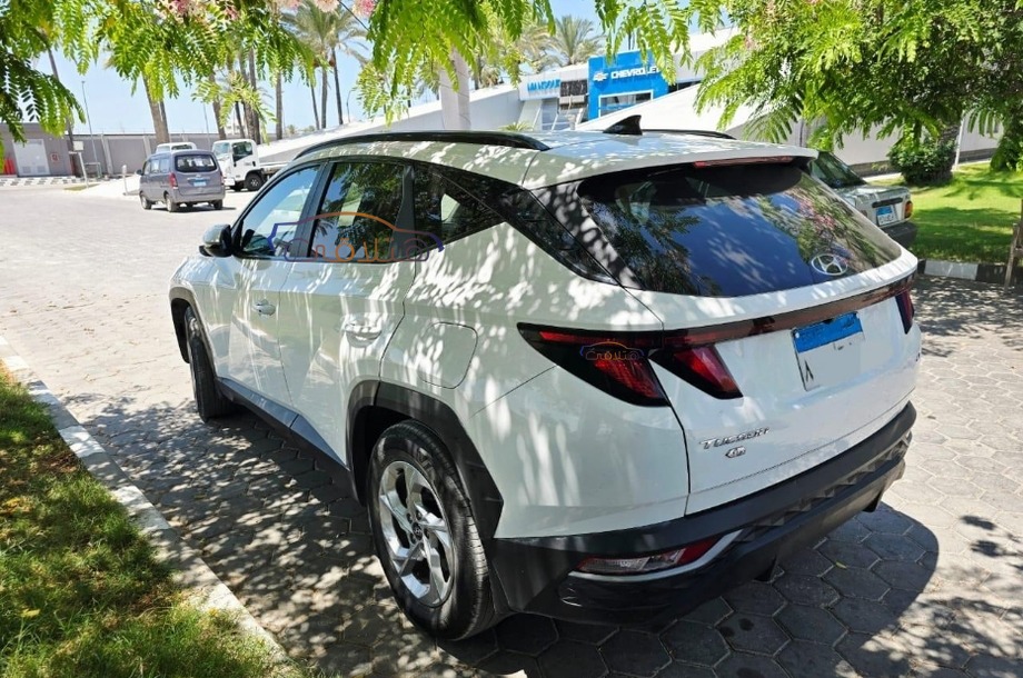 Tucson Turbo Hyundai أبيض