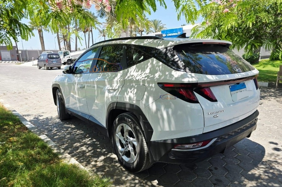 Tucson Turbo Hyundai أبيض