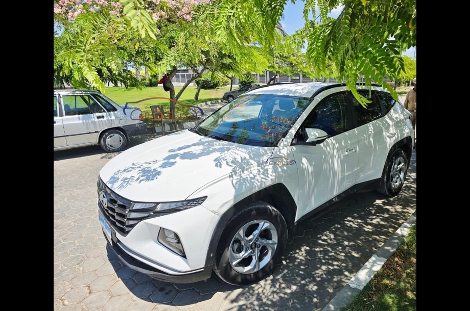 Tucson Turbo Hyundai أبيض