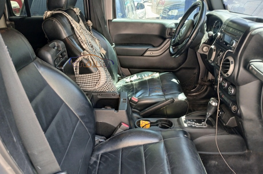 Wrangler Jeep رمادي