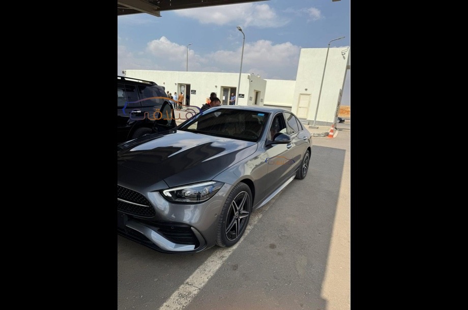C 200 Mercedes رمادي