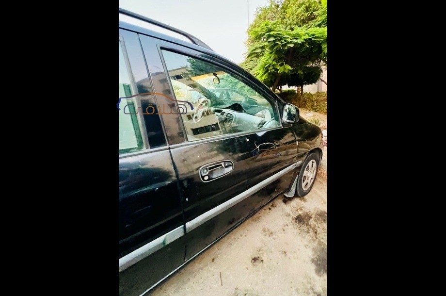 Matrix Hyundai Black