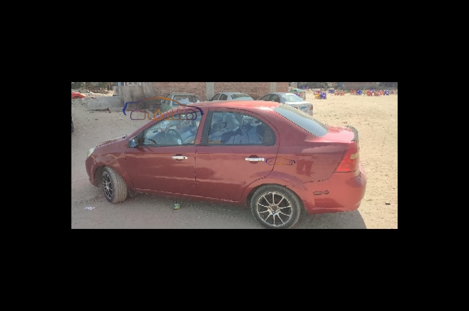 Aveo Chevrolet احمر غامق