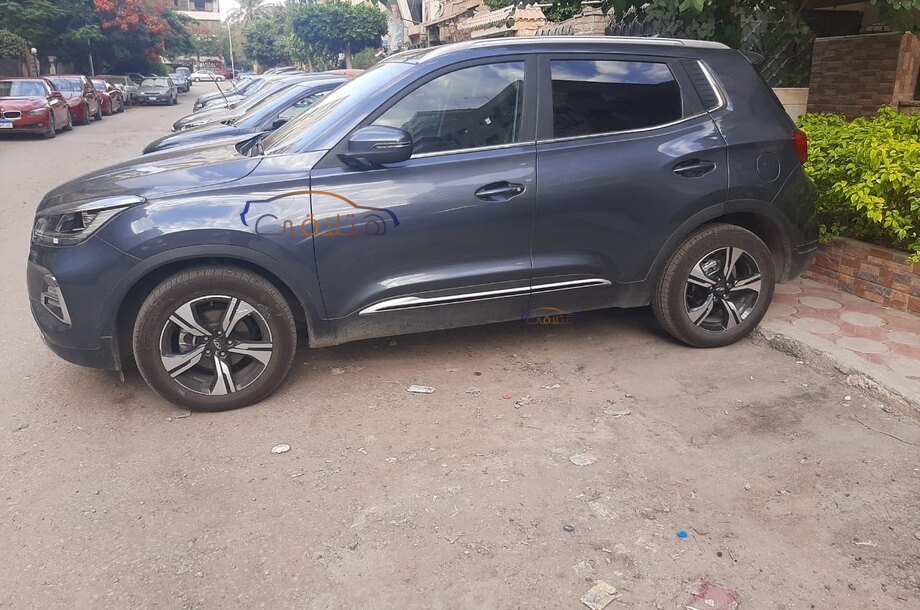 Tiggo 4 Chery رمادي