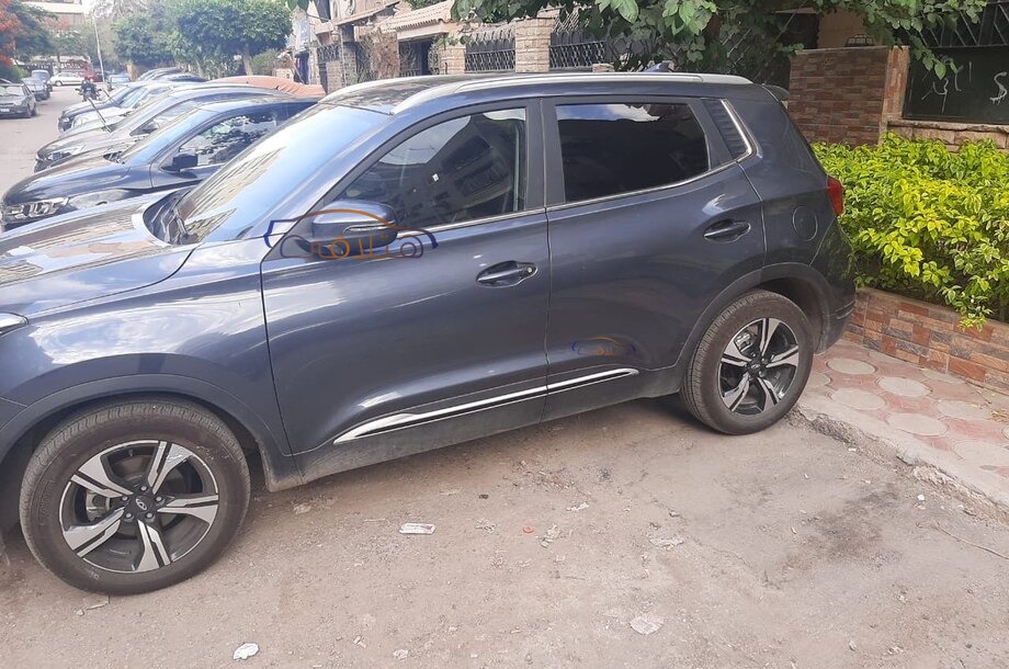 Tiggo 4 Chery رمادي