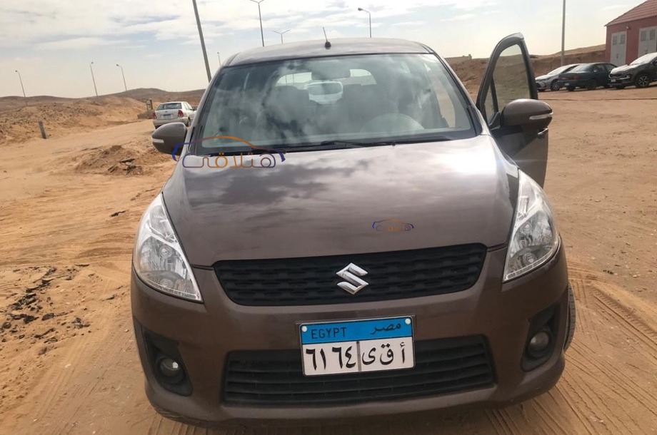 Ertiga Suzuki برونزي