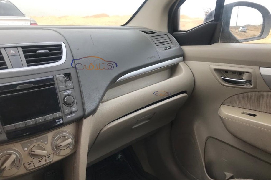 Ertiga Suzuki برونزي