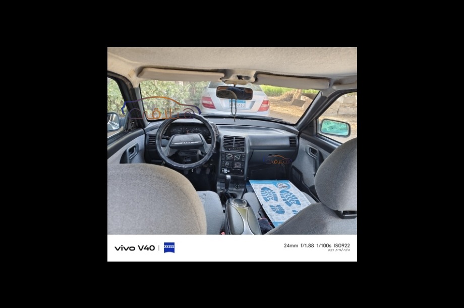 2110 Lada رمادي