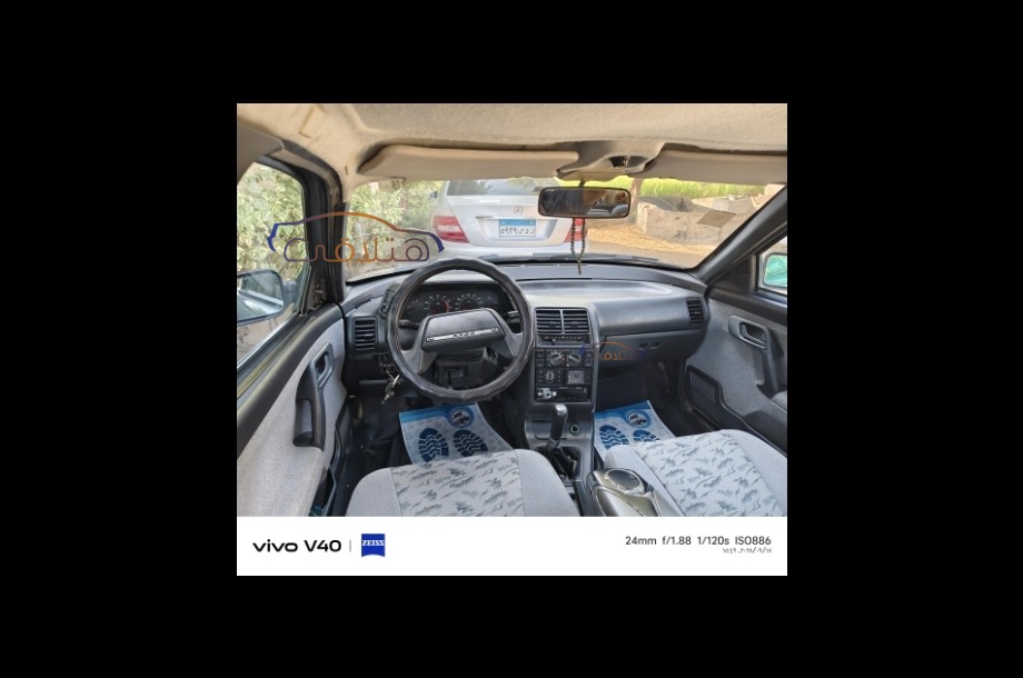 2110 Lada رمادي