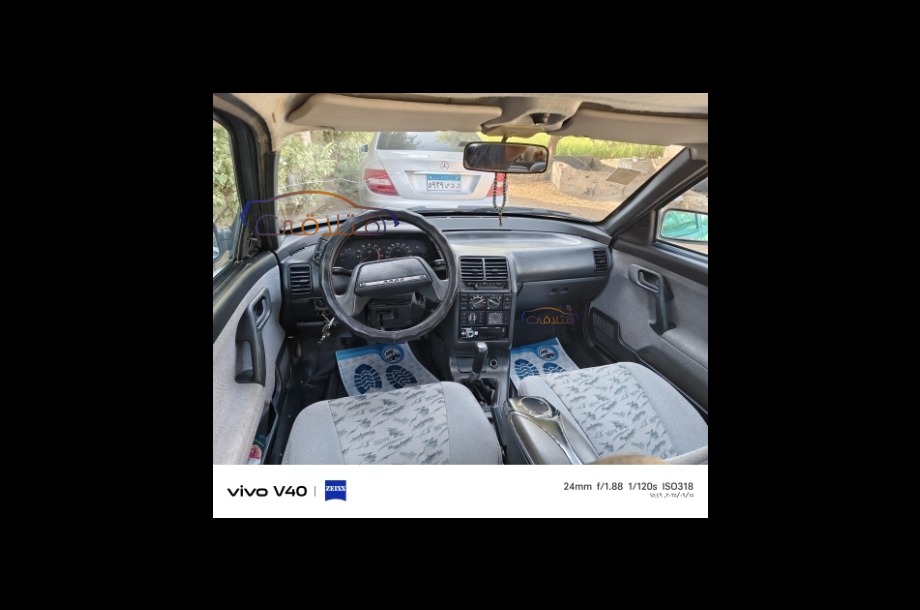 2110 Lada رمادي