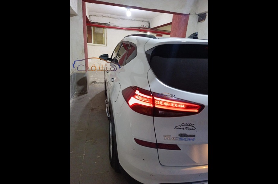 Tucson Hyundai White