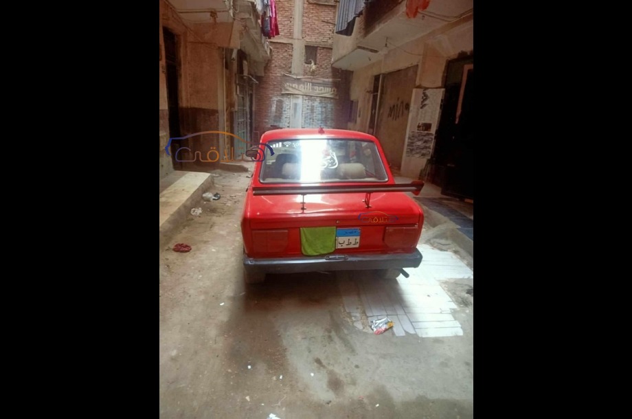 128 Fiat احمر