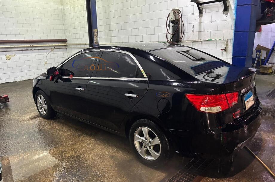 Forte Kia Black