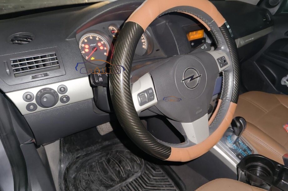 Astra Opel سماوى