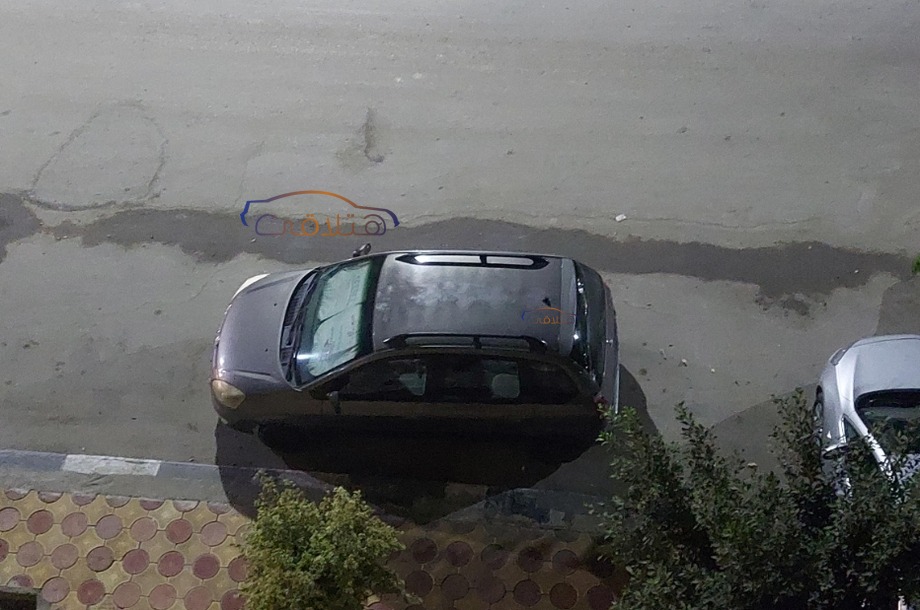 Matrix Hyundai Dark grey