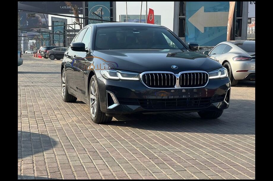 530 BMW رمادي
