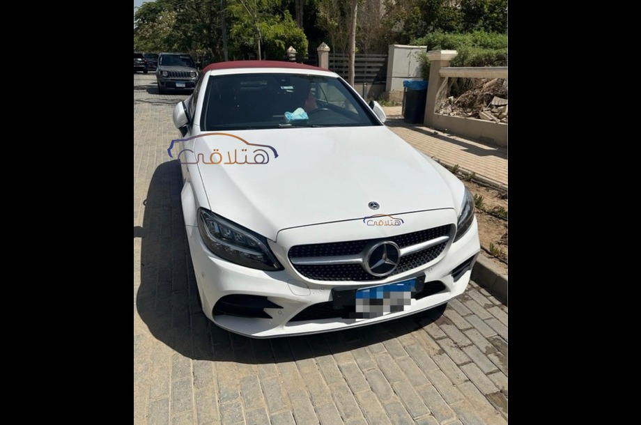 C 300 Mercedes أبيض
