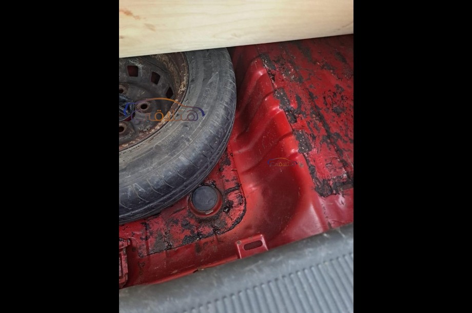 Accent Hyundai احمر