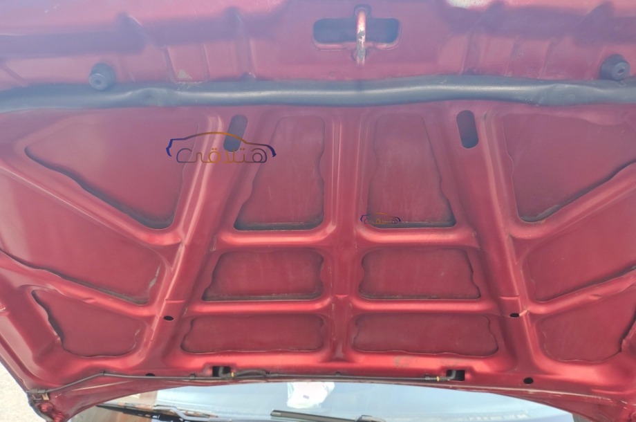 Accent Hyundai احمر