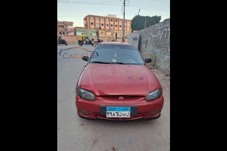 Accent Hyundai احمر