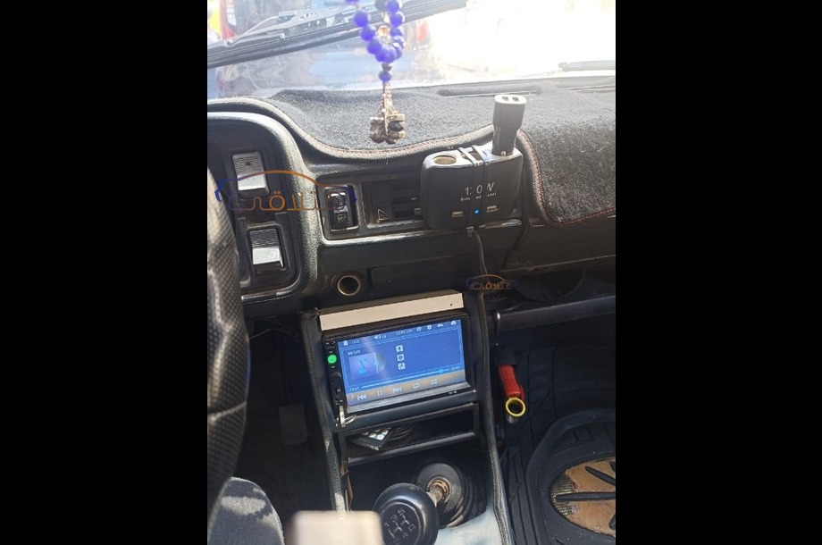 2105 Lada رمادي