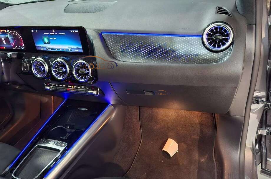 GLA 200 Mercedes Gray