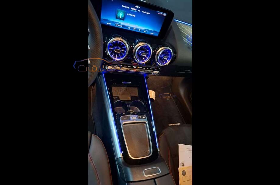 GLA 200 Mercedes Gray