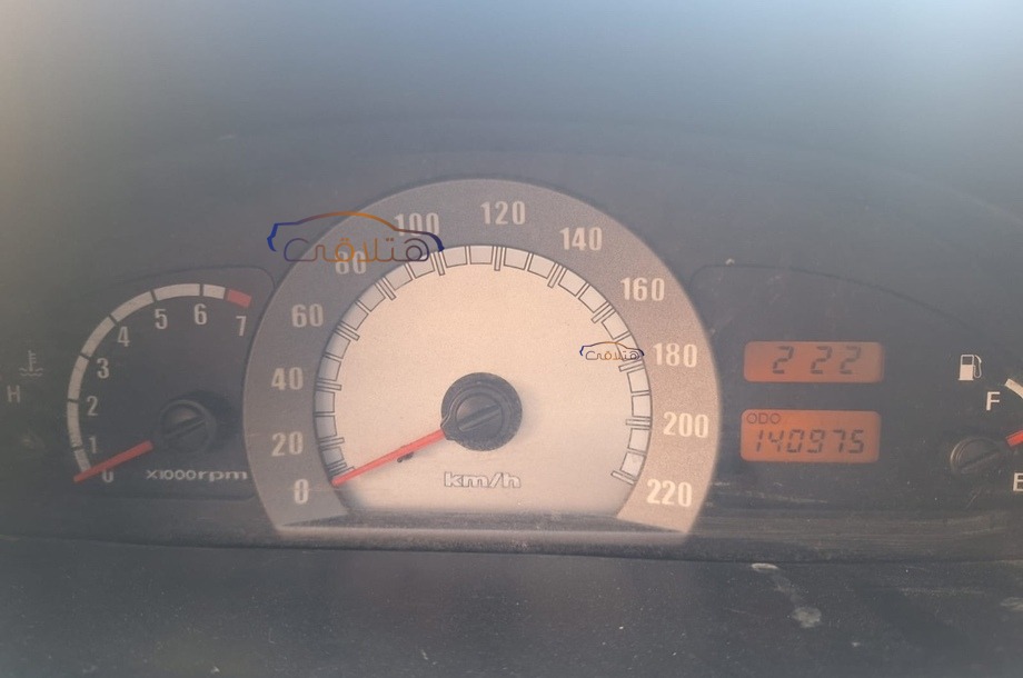 Matrix Hyundai أبيض