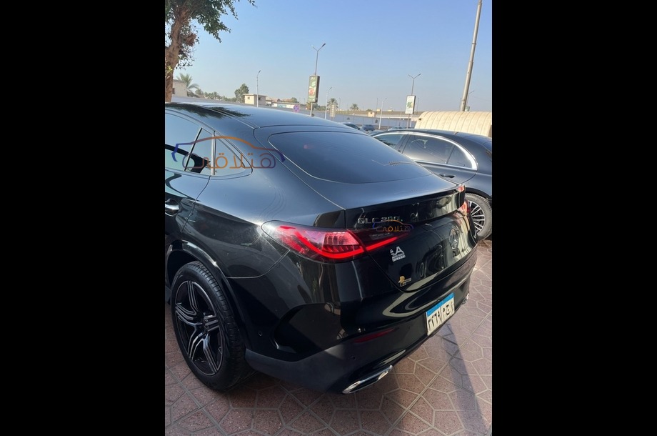 GLC 200 Mercedes Black