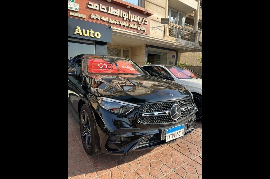 GLC 200 Mercedes Black