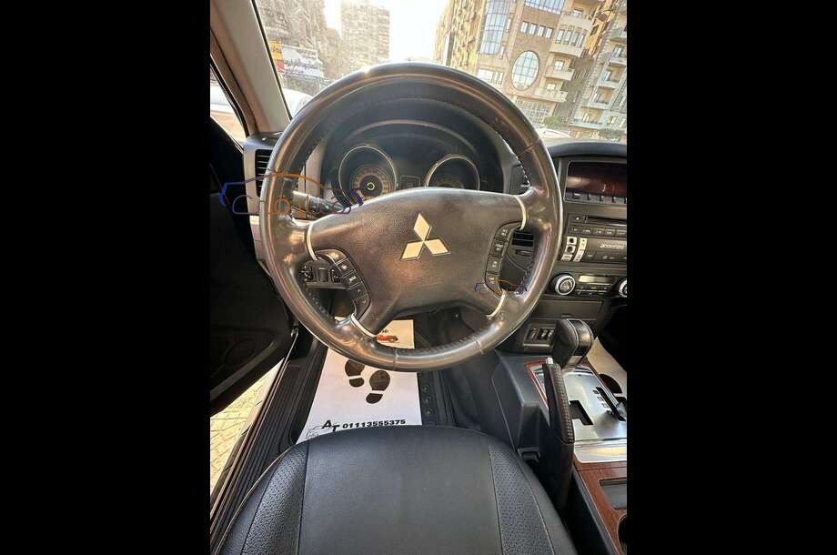 Pajero Mitsubishi Black