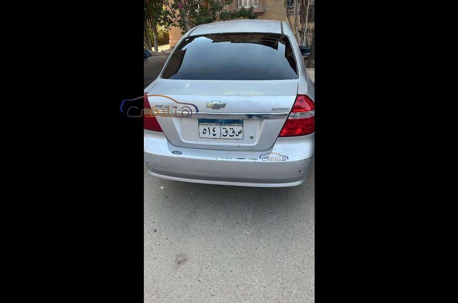 Aveo Chevrolet فضي