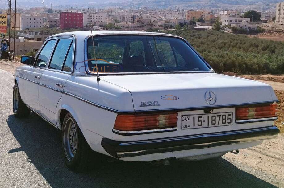 200 Mercedes أبيض