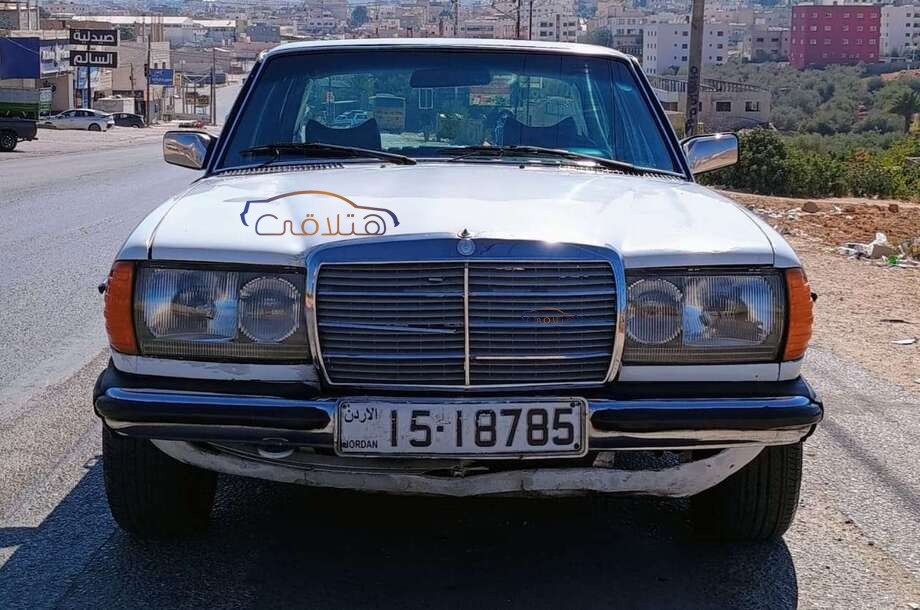 200 Mercedes أبيض