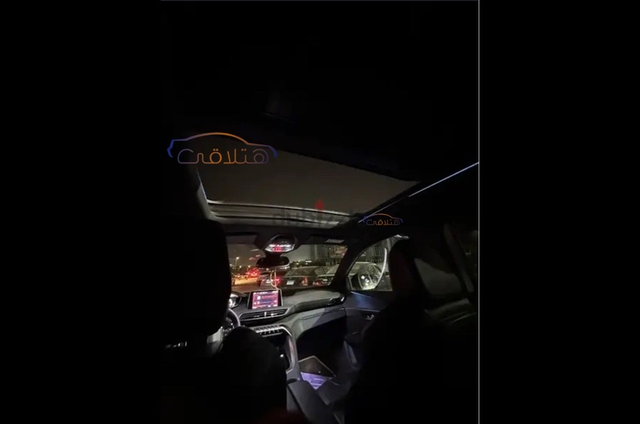 5008 Peugeot أبيض