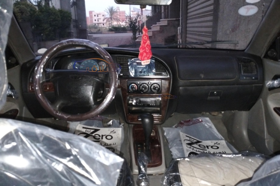 Nubira 2 Daewoo Dark red