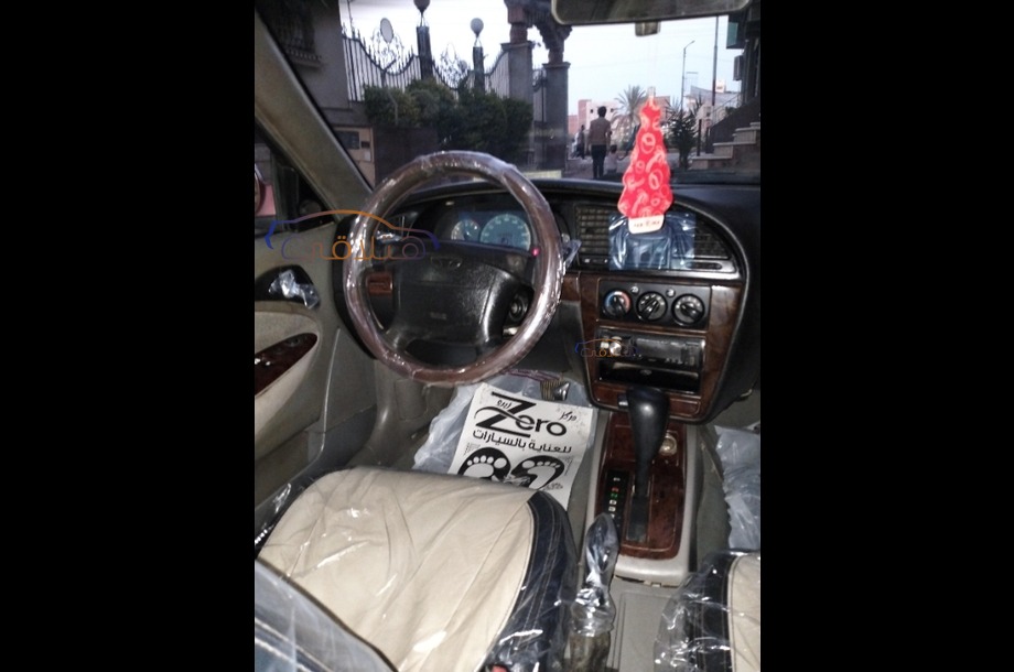 Nubira 2 Daewoo Dark red